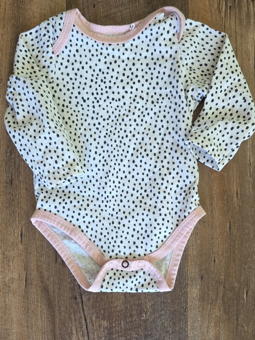 Jessica Simpson Long-Sleeve White Dot Baby One-Piece with Pink Trim Size 3-6 Mos